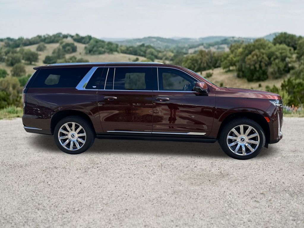 Used 2023 Cadillac Escalade ESV Premium Luxury Platinum w/ Heavy-Duty Trailer Package AWD/4WD image 11