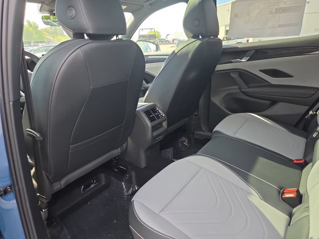 New 2026 Volkswagen Tiguan SE R-Line AWD/4WD image 10