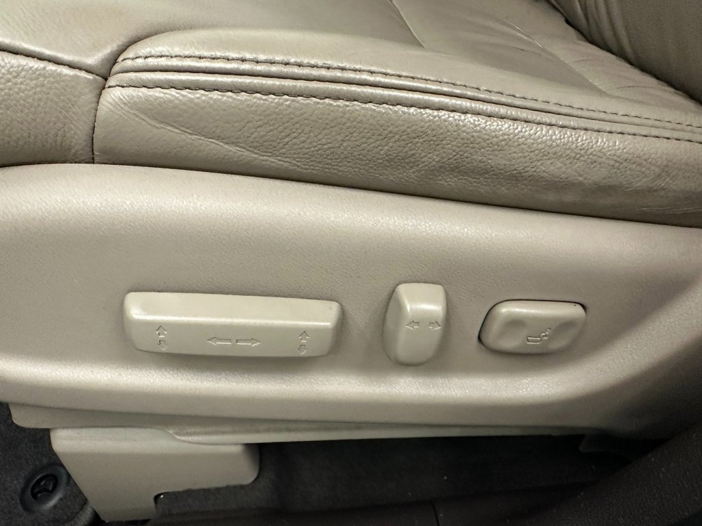 Used 2014 Honda CR-V EX-L image 21