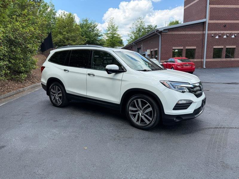Used 2016 Honda Pilot Touring image 9