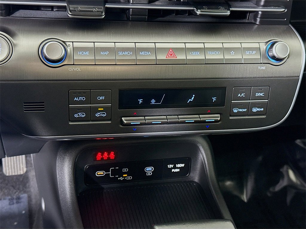 Certified 2024 Hyundai Kona SEL image 7