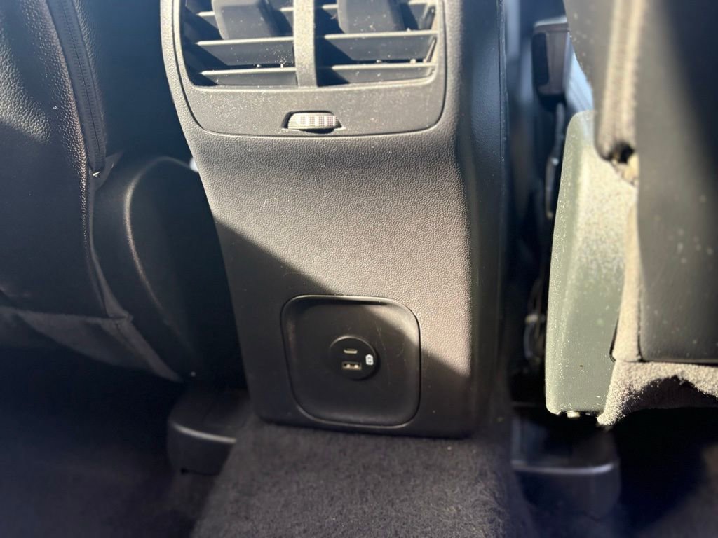Used 2022 Ford Escape SEL image 17