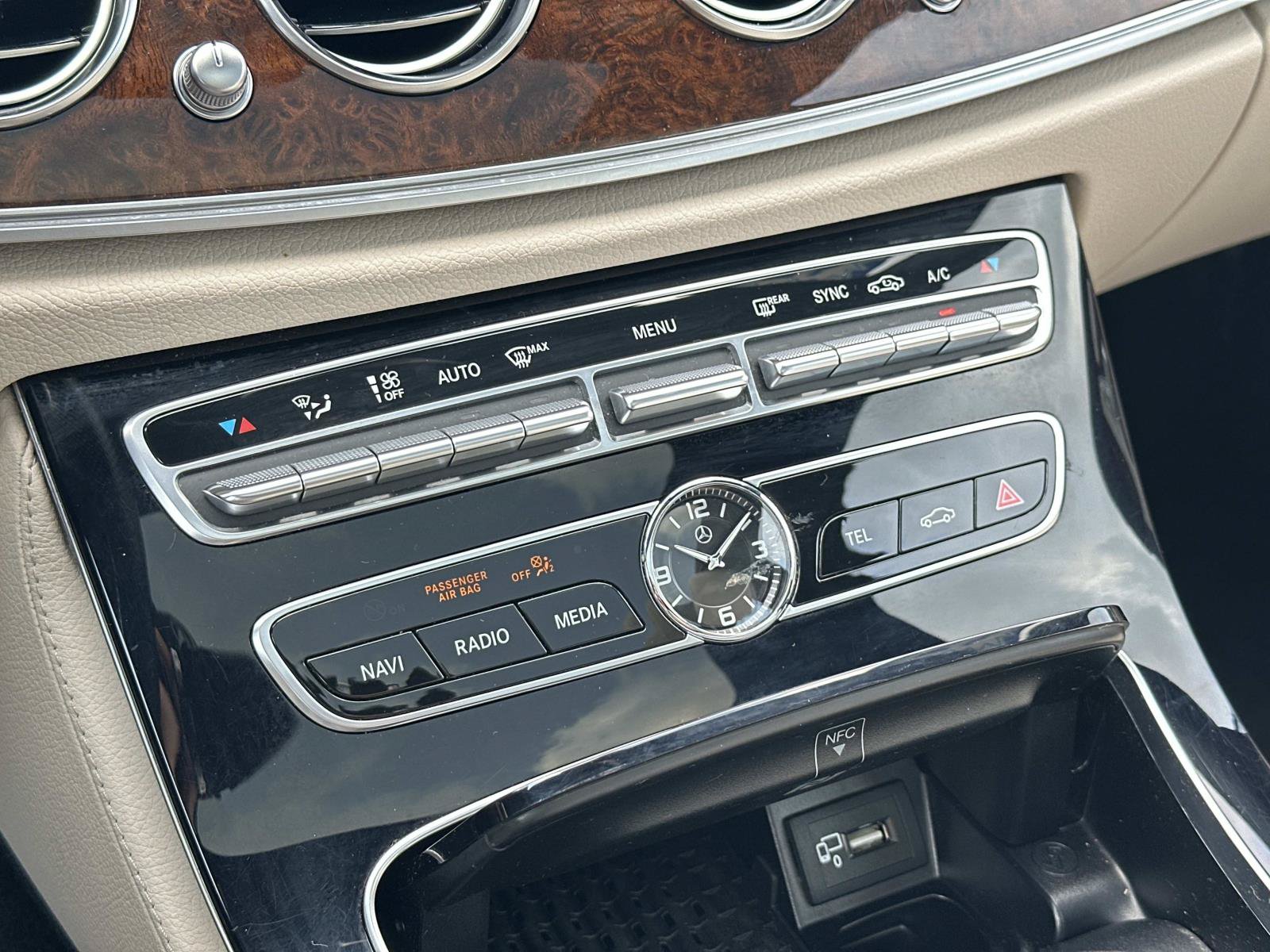 Used 2017 Mercedes-Benz E 300 4MATIC image 31
