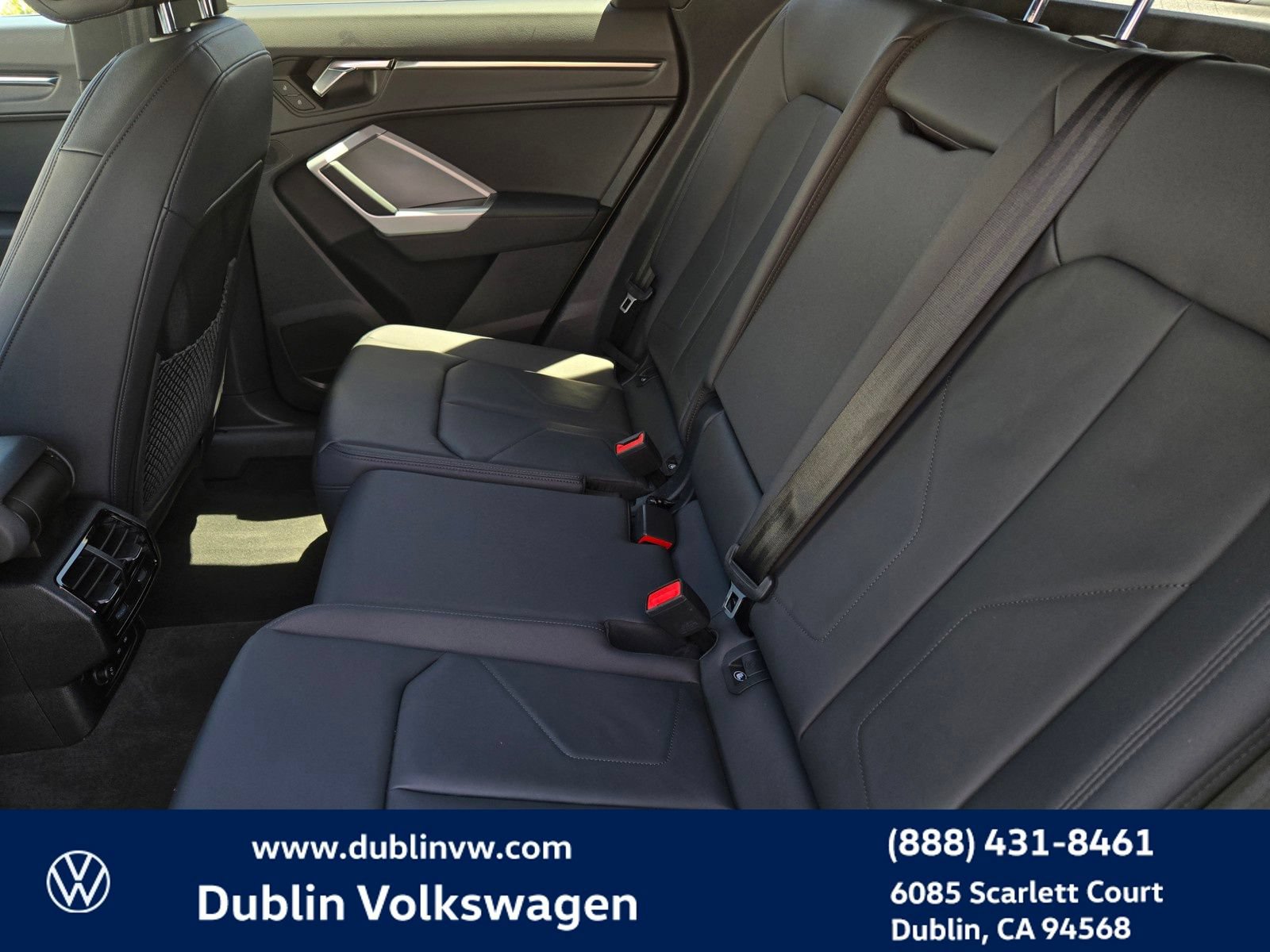 Used 2024 Audi Q3 2.0T Premium w/ Convenience Package AWD/4WD image 11