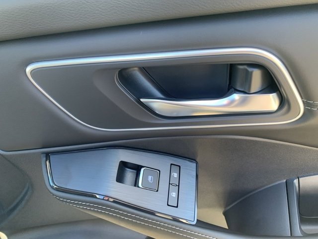New 2026 Nissan Rogue Platinum image 33