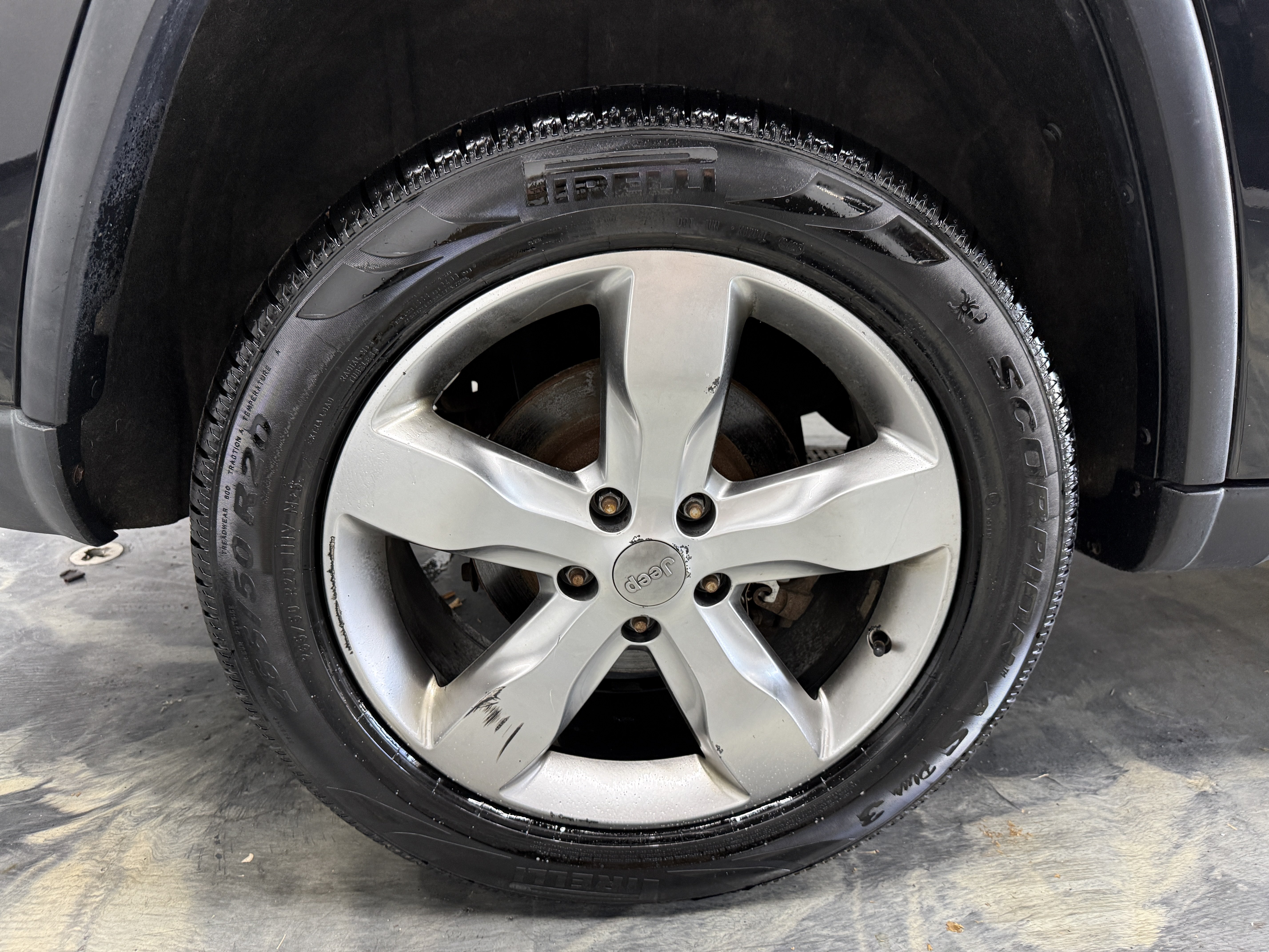 Used 2012 Jeep Grand Cherokee Overland AWD/4WD image 25