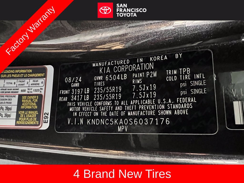 Used 2025 Kia Carnival EX FWD image 43