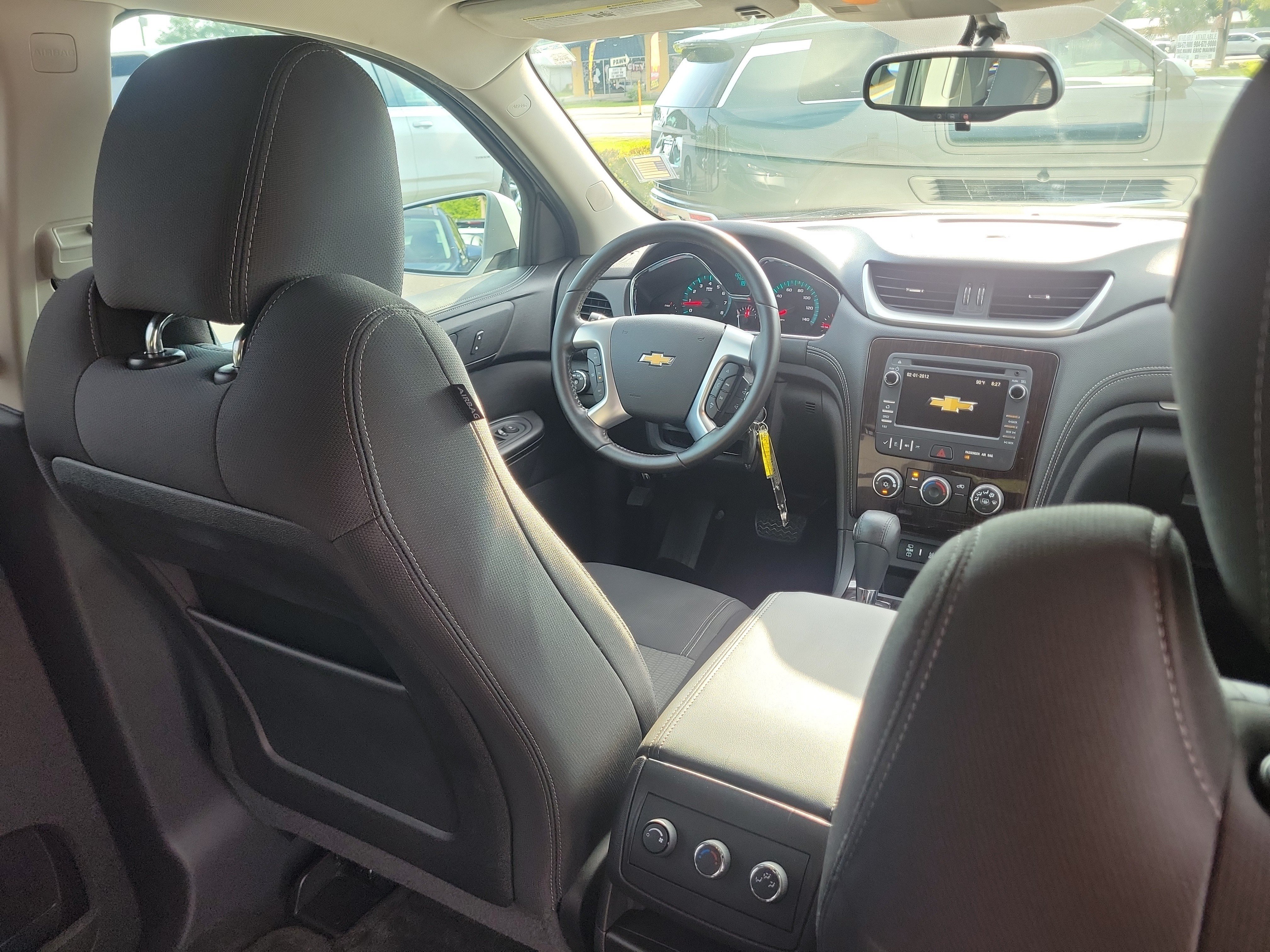 Used 2017 Chevrolet Traverse LT FWD image 12