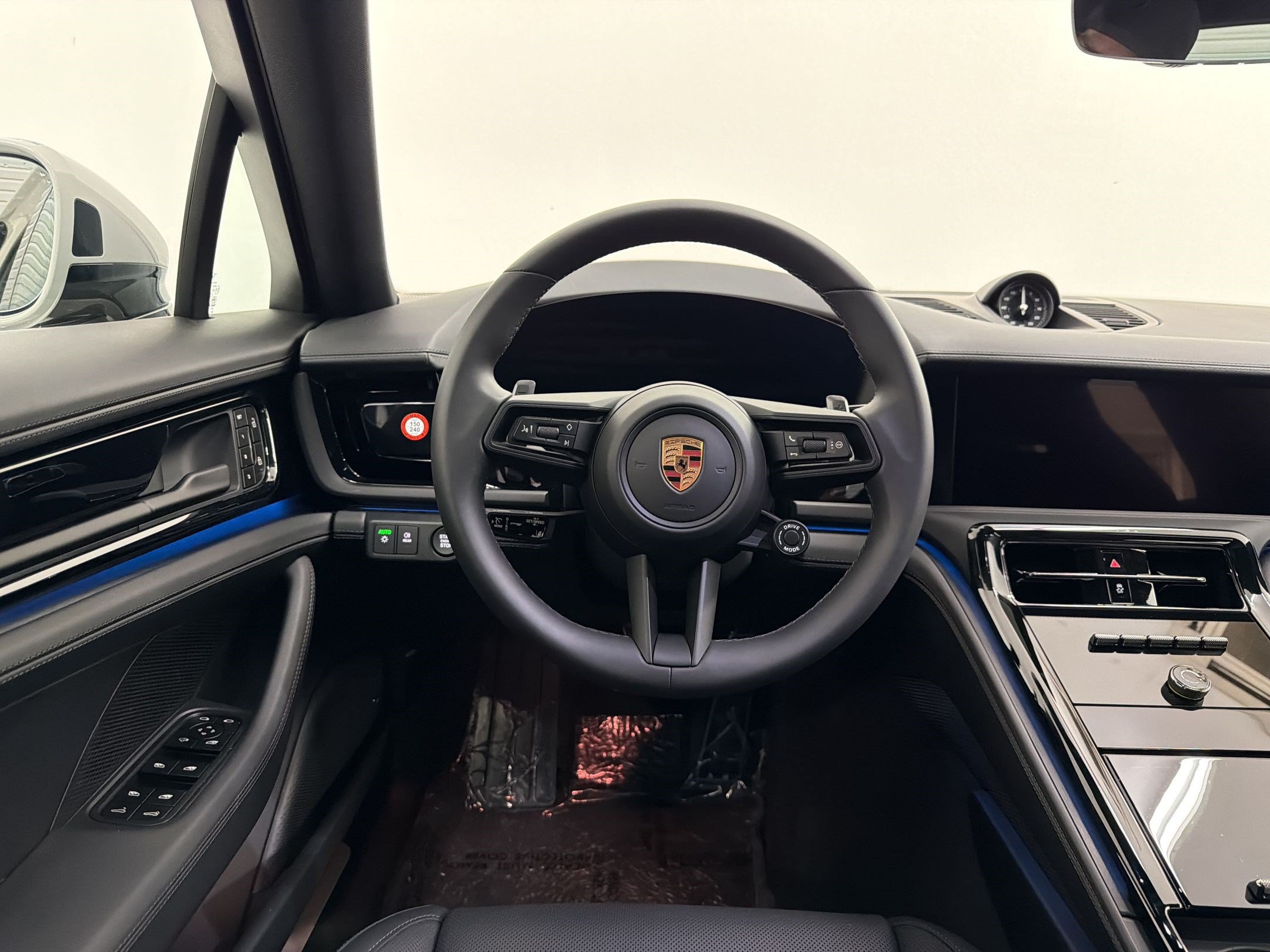 New 2026 Porsche Panamera image 17