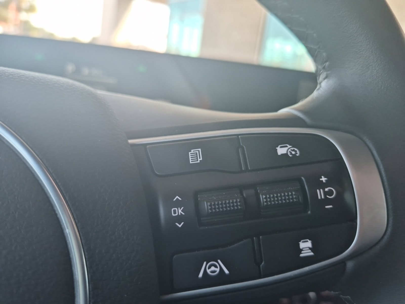 Used 2025 Kia K5 GT-Line w/ GT-Line Premium Package FWD image 14
