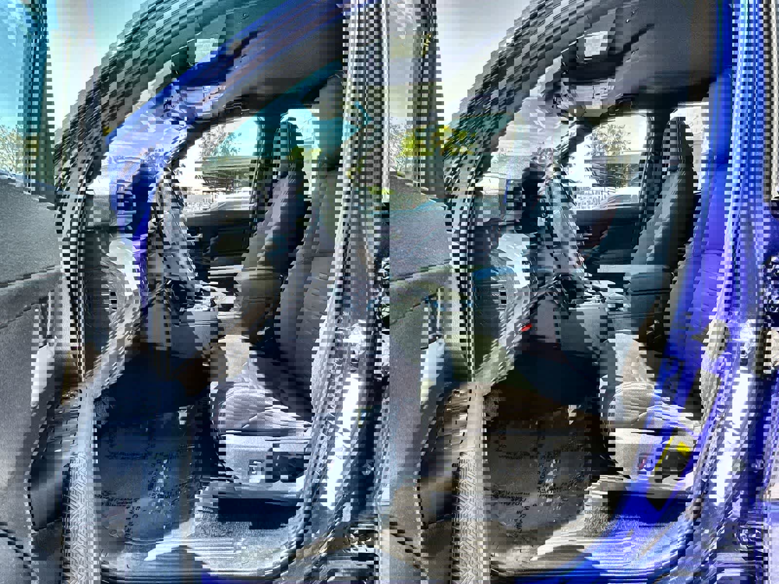 Used 2024 Toyota Tacoma TRD Off-Road image 2