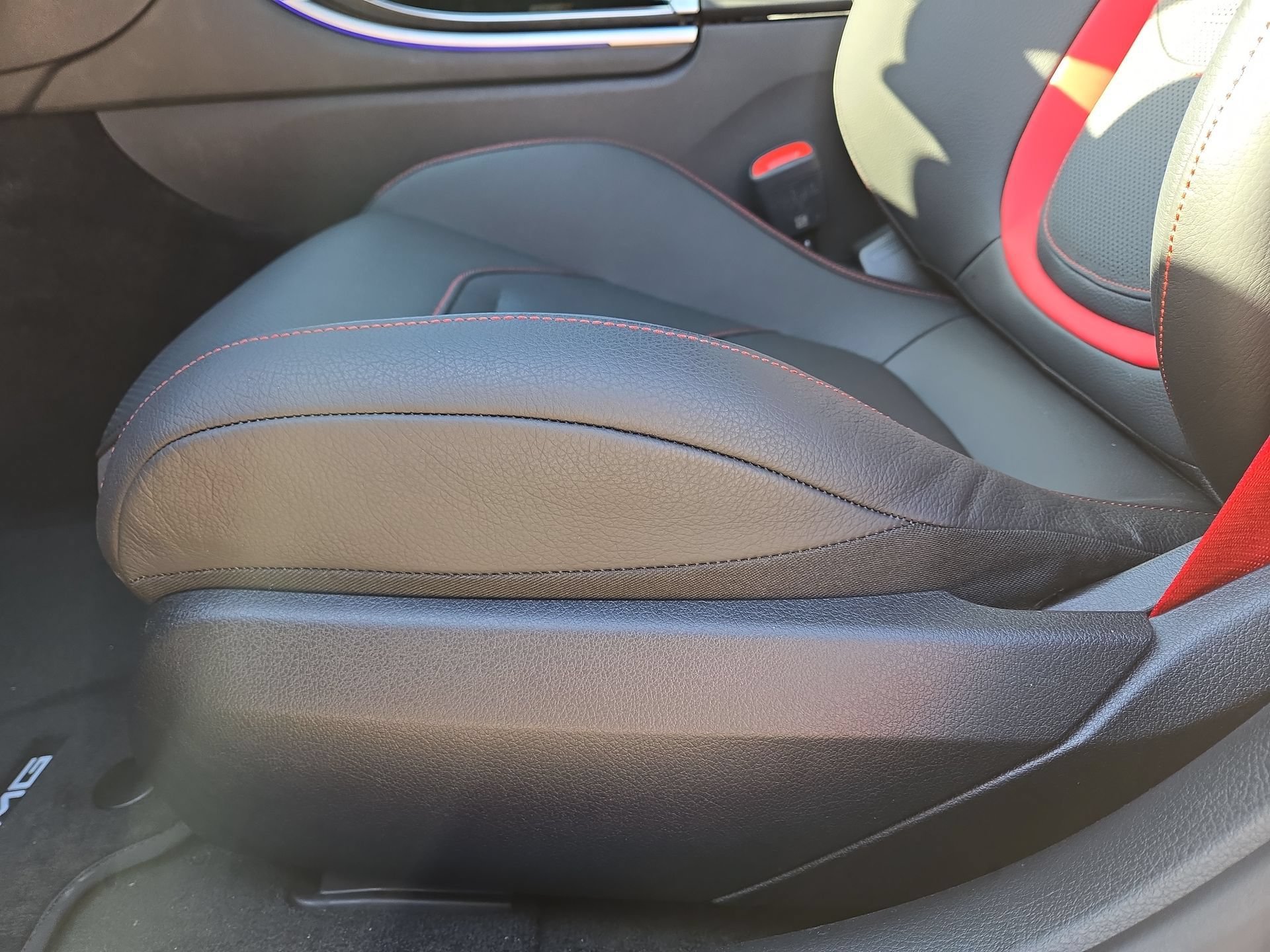 New 2026 Mercedes-Benz C 43 AMG 4MATIC Sedan image 17