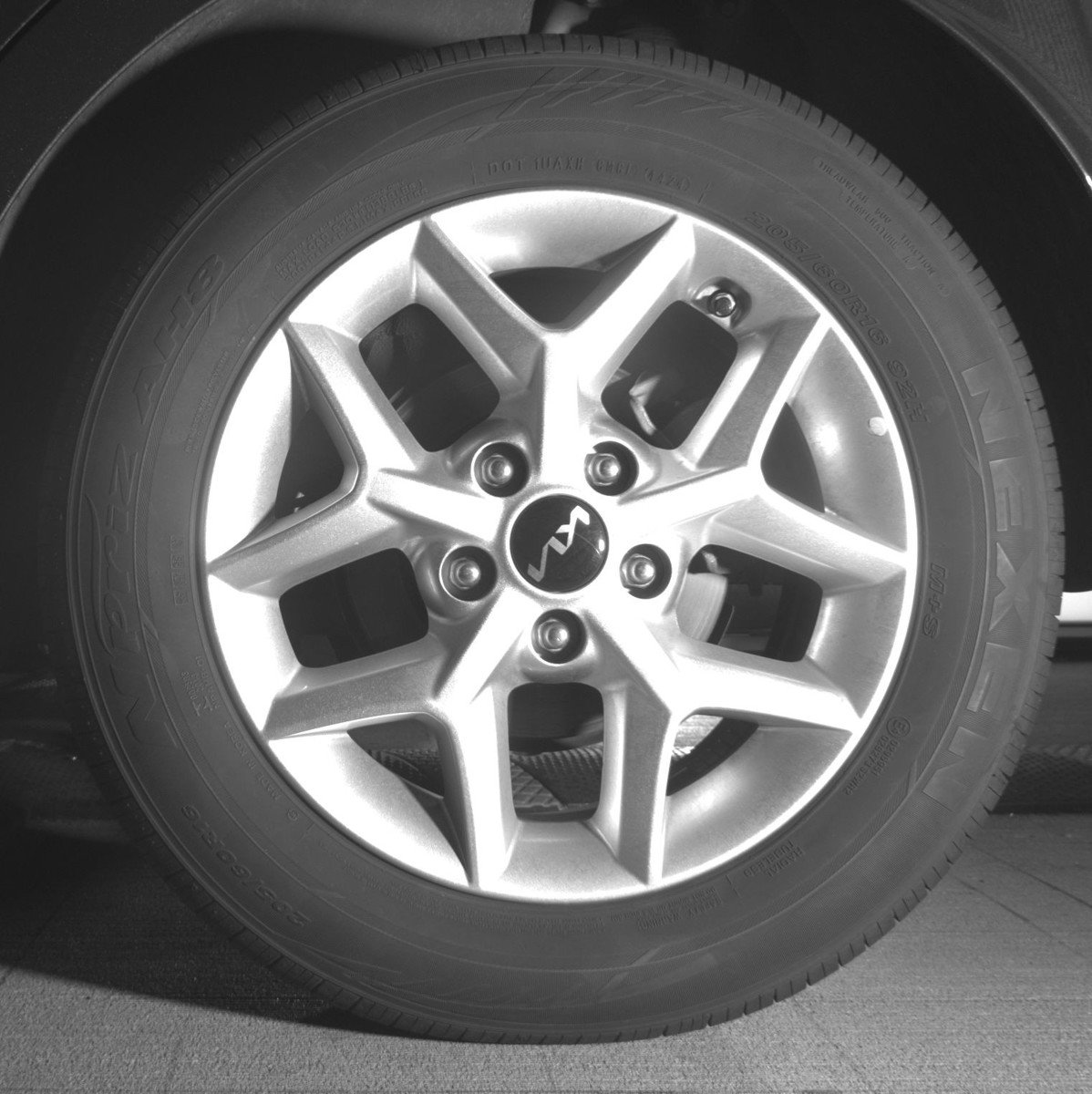 Used 2025 Kia Soul LX w/ LX Technology Package FWD image 14