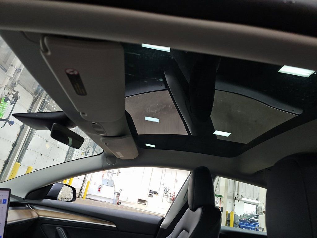 Used 2023 Tesla Model 3 Standard Range RWD image 8