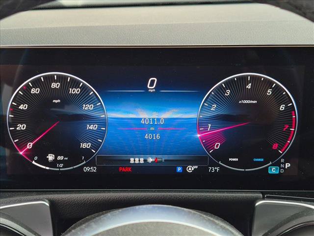 Used 2026 Mercedes-Benz GLB 250 4MATIC image 10