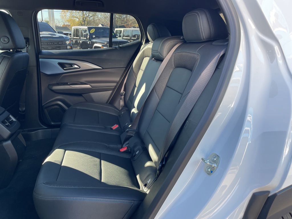 New 2026 Chevrolet Equinox EV LT image 42