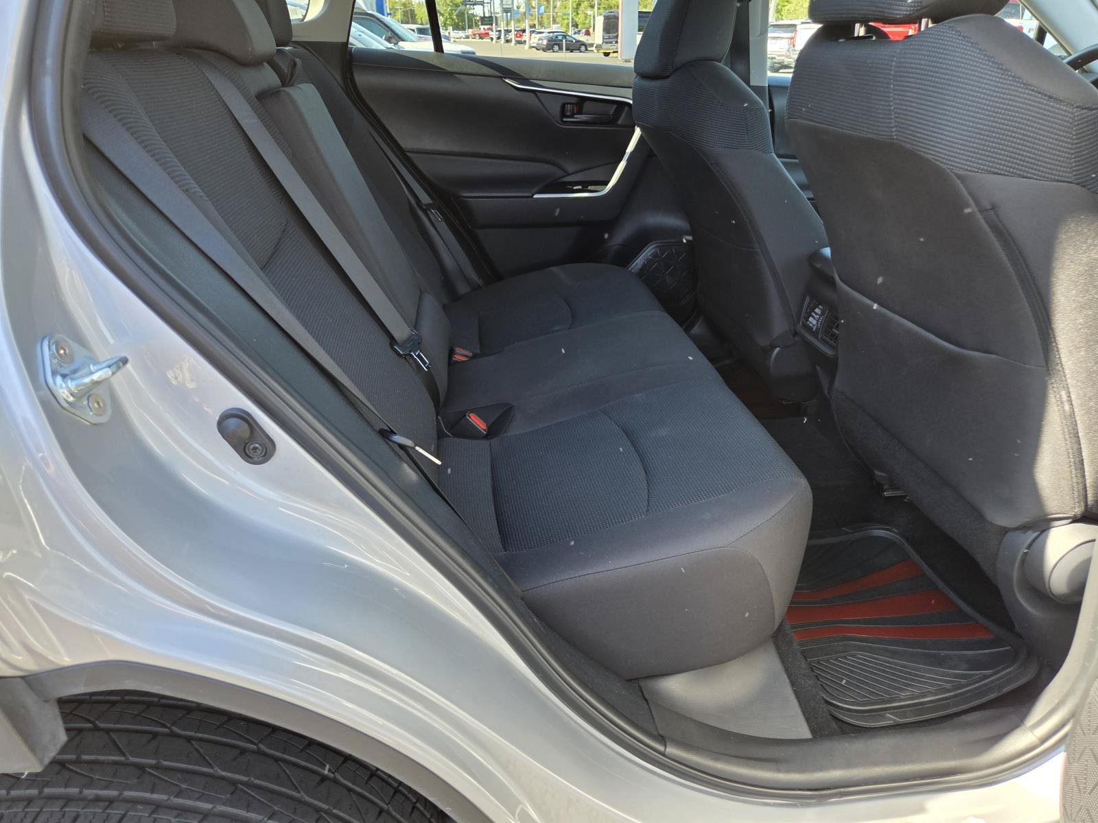 Used 2025 Toyota RAV4 LE AWD/4WD image 18