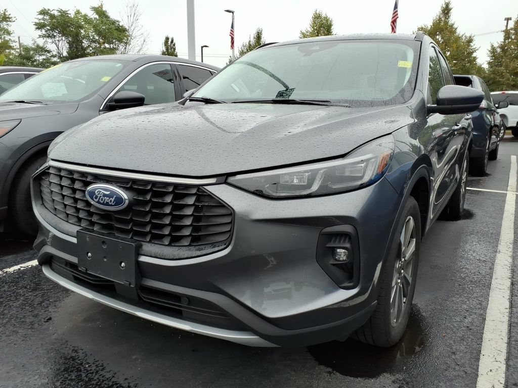 Used 2025 Ford Escape Platinum