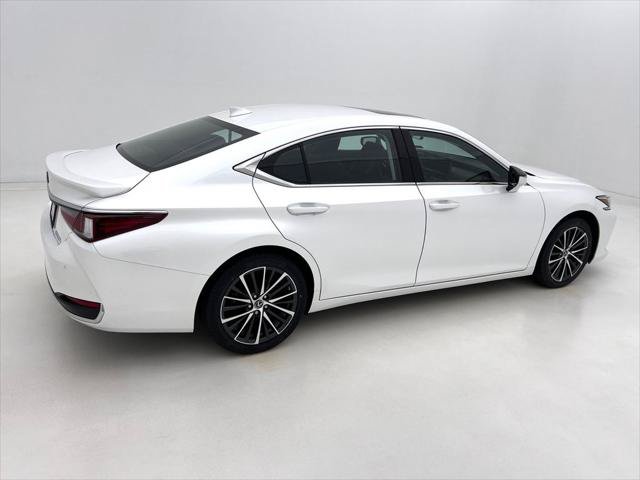 Certified 2024 Lexus ES 300h w/ Premium Package FWD image 6