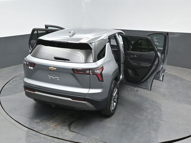 Used 2025 Chevrolet Equinox LT AWD/4WD image 23