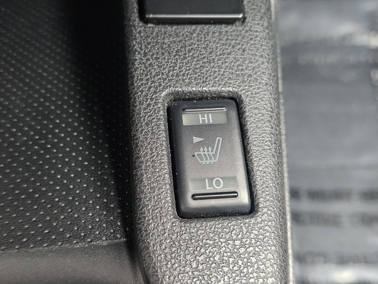 Used 2016 Nissan Leaf SV image 24