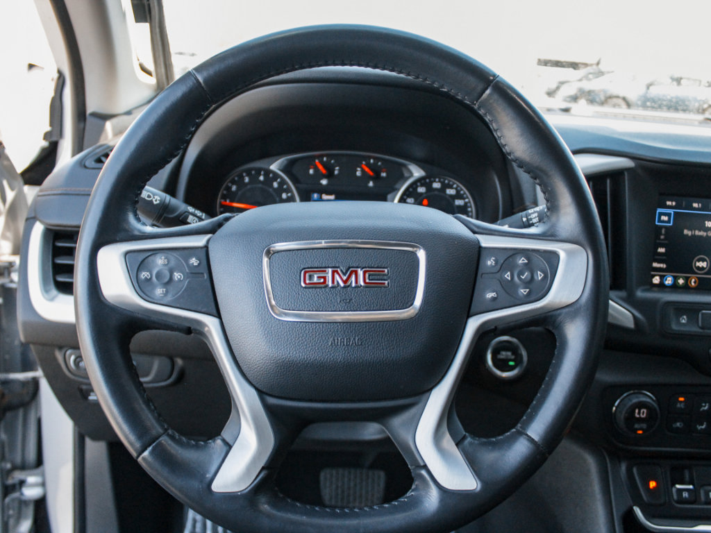 Used 2020 GMC Terrain SLE w/ Driver Convenience Package FWD image 13