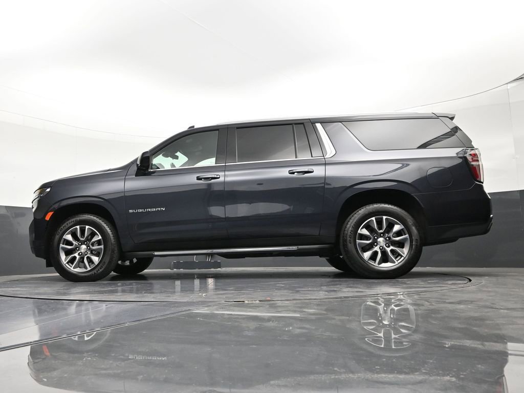 Used 2023 Chevrolet Suburban LS image 21