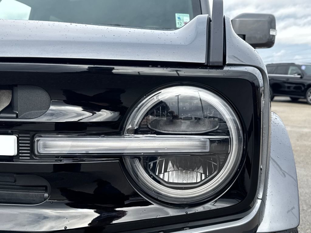 Used 2024 Ford Bronco Outer Banks image 10