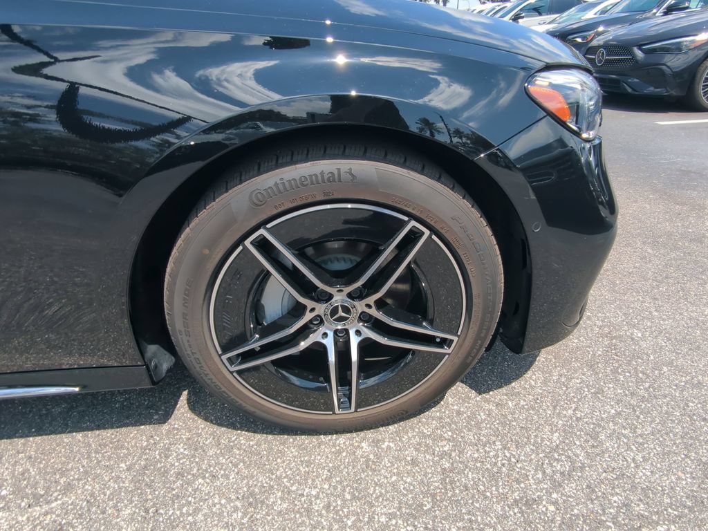 Used 2025 Mercedes-Benz E 350 4MATIC Sedan image 23