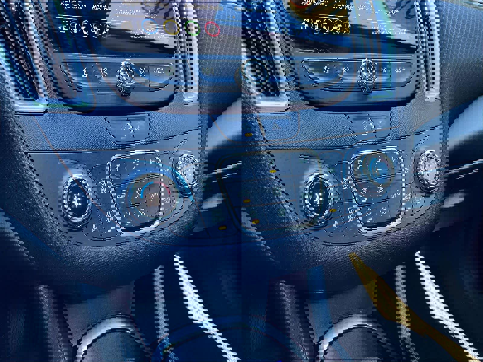 Used 2024 Chevrolet Malibu LT image 26