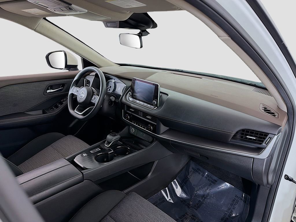 Used 2023 Nissan Rogue SV image 17