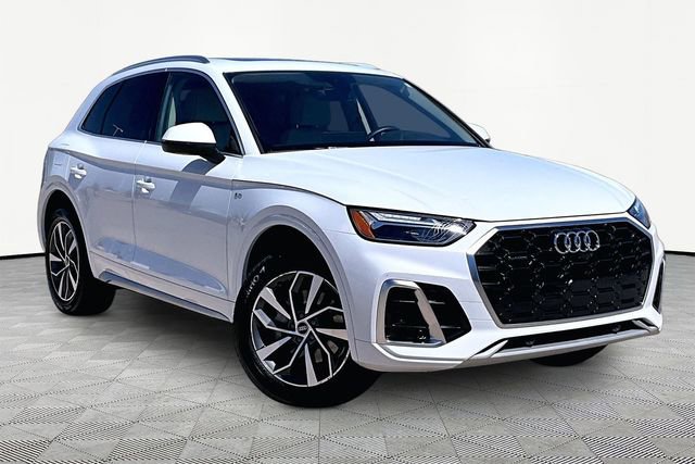 Used 2023 Audi Q5 2.0T Premium Plus w/ Premium Plus Package AWD/4WD image 11
