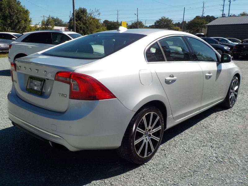 Used 2016 Volvo S60 T5 Premier FWD image 5