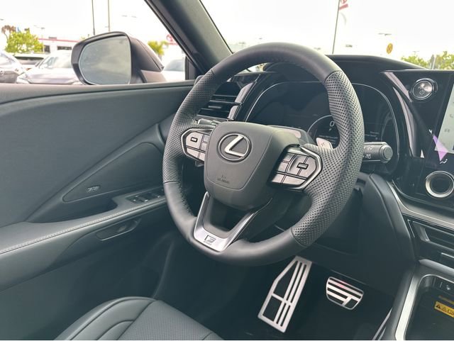 New 2026 Lexus TX 500h AWD image 38