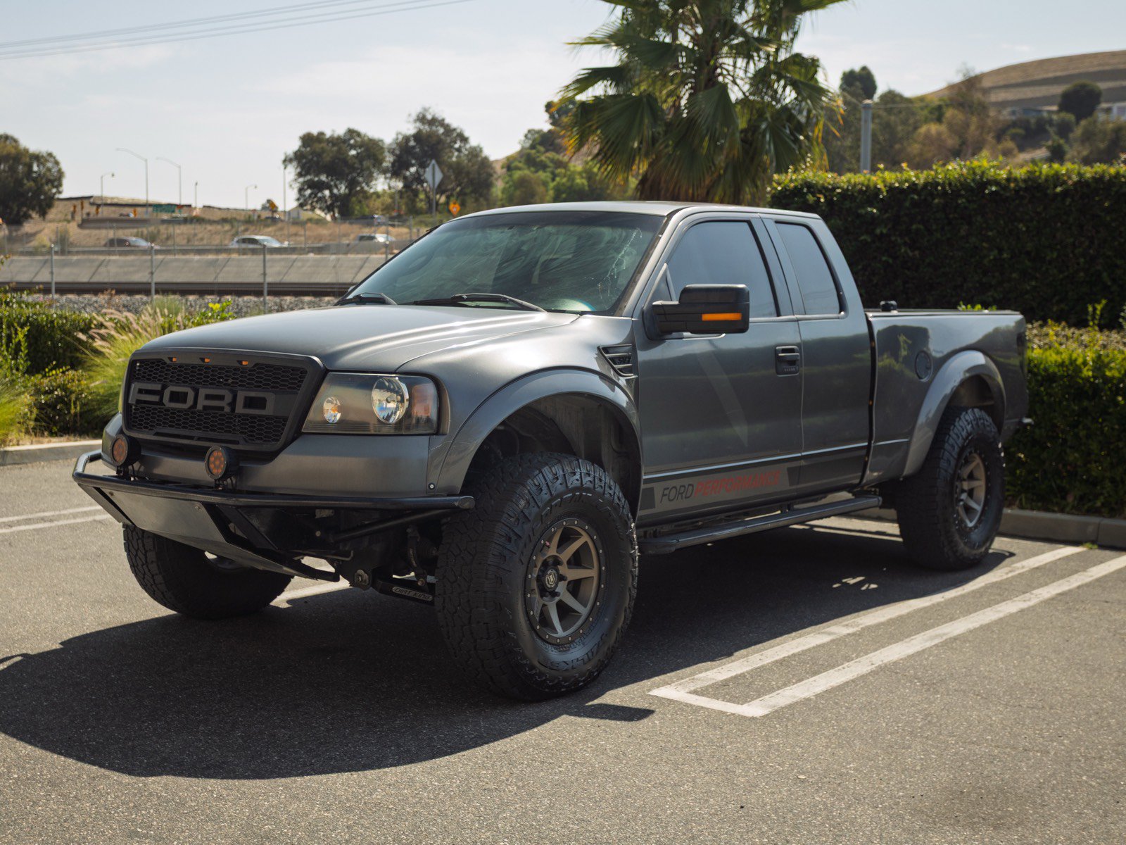 Used 2005 Ford F150 FX4 AWD/4WD image 1