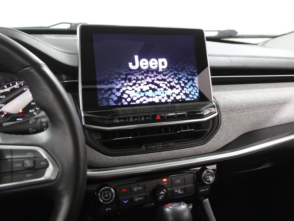 Used 2022 Jeep Compass Latitude w/ Sun and Sound Group image 9