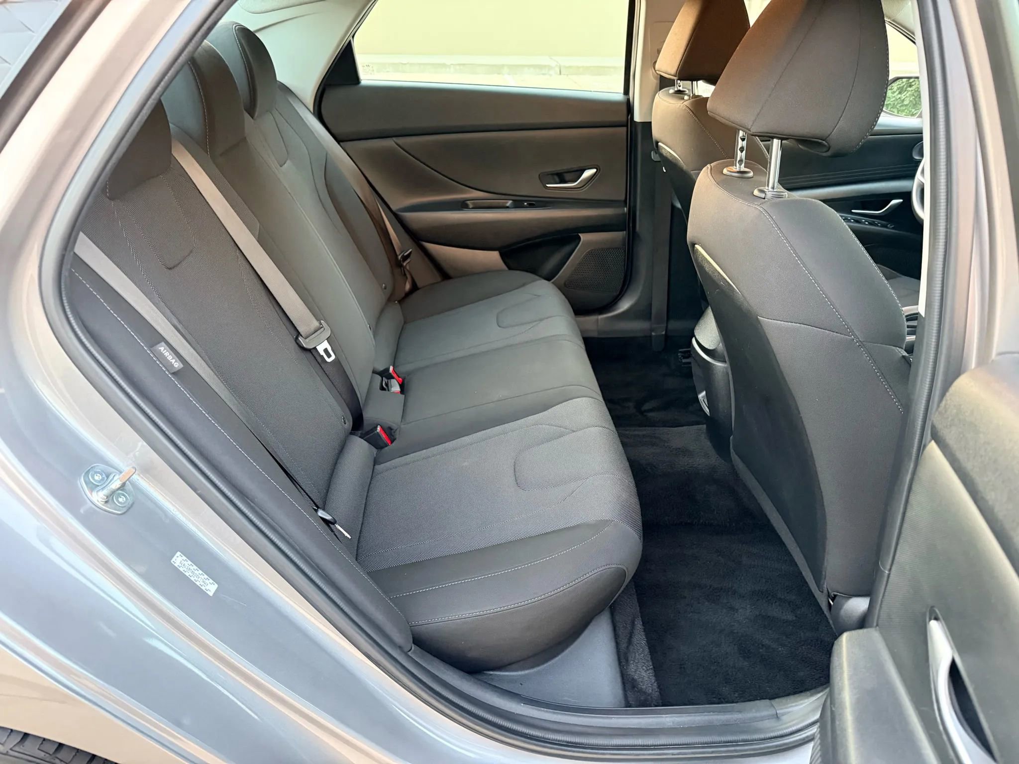 Used 2024 Hyundai Elantra SE image 14