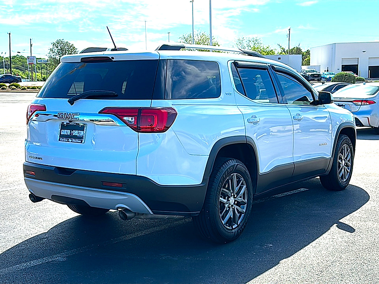Used 2019 GMC Acadia SLT image 8