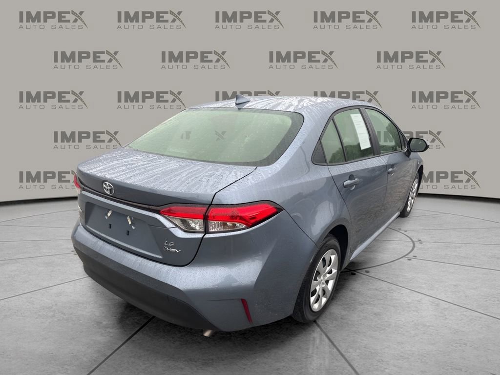 Used 2026 Toyota Corolla LE FWD image 5