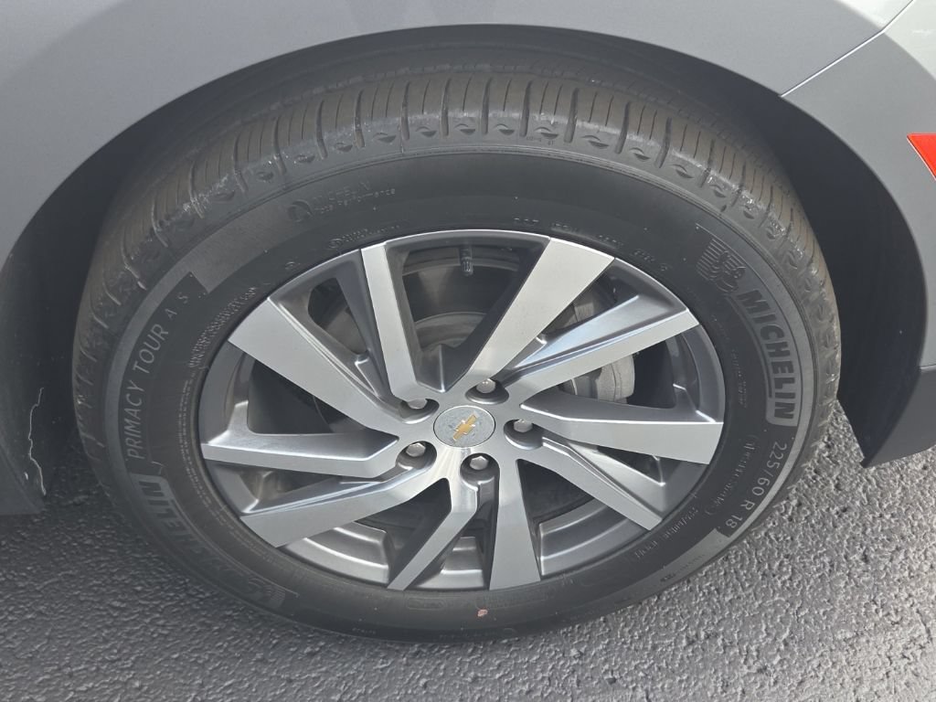 Used 2024 Chevrolet Equinox Premier FWD image 12