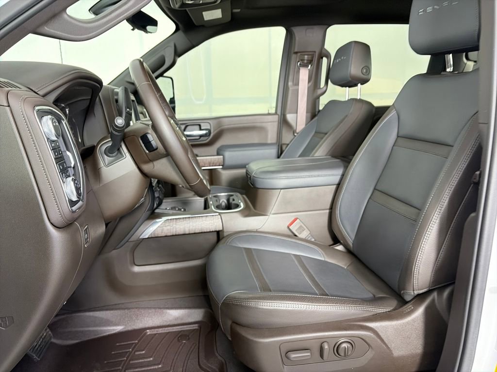 Used 2023 GMC Sierra 2500 Denali w/ Denali Ultimate Package image 11