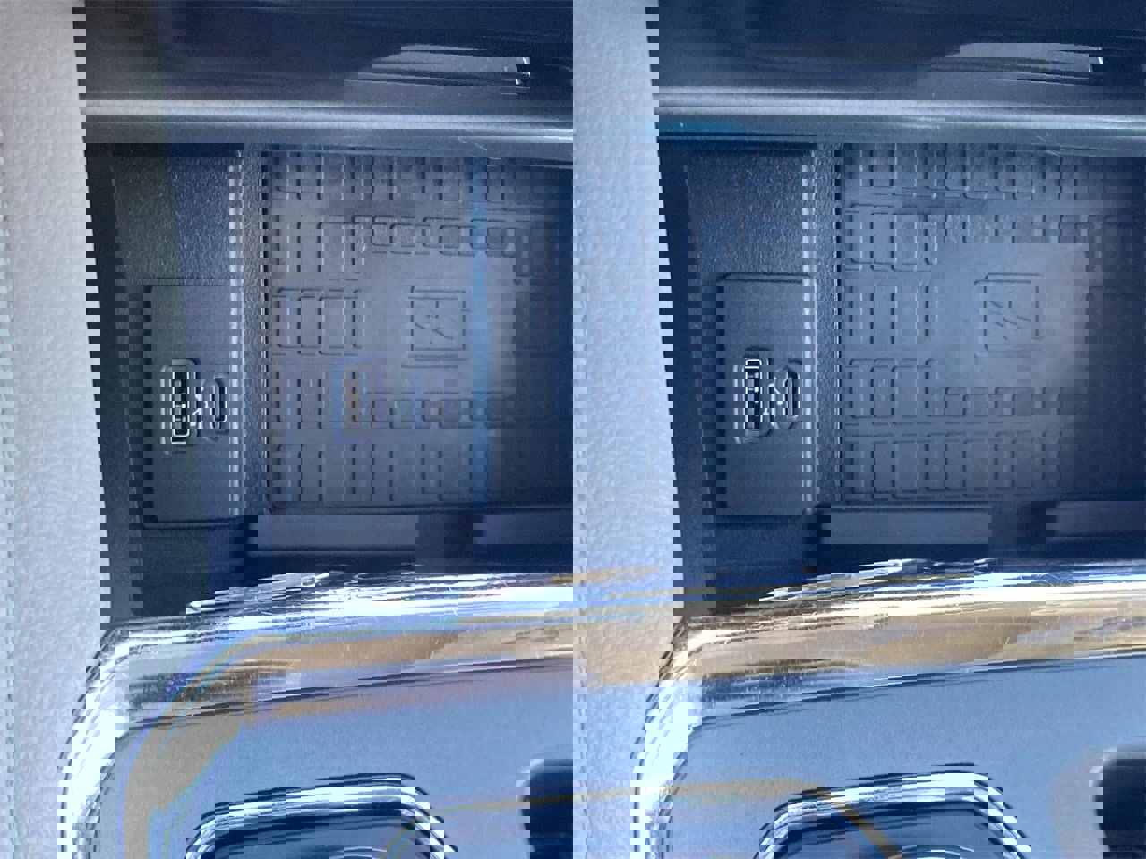 Used 2021 Ford Expedition XLT image 27