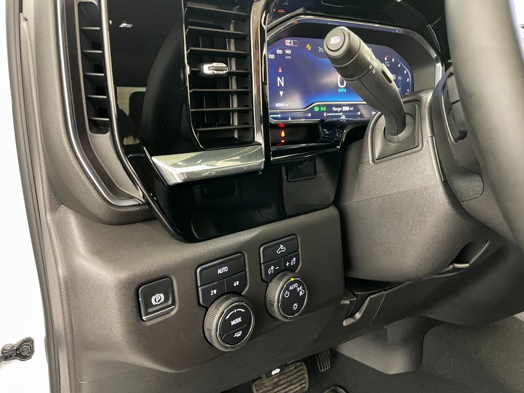 Certified 2025 Chevrolet Silverado 1500 LT image 25