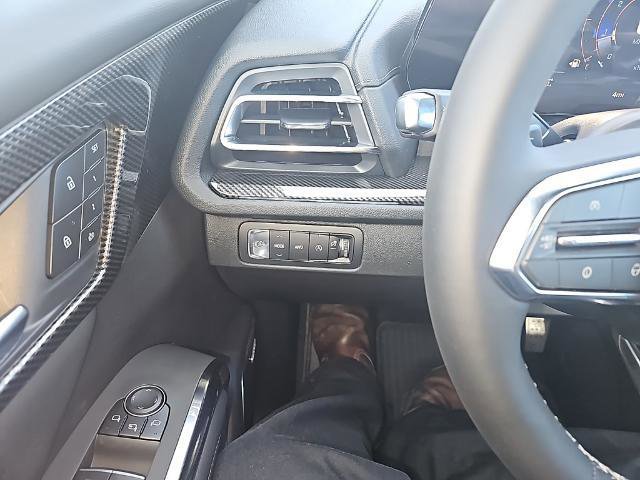 New 2026 Chevrolet Traverse High Country image 12