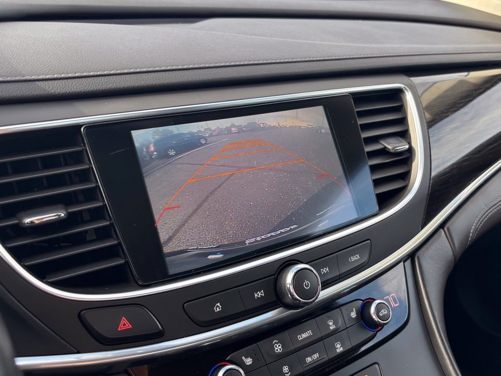 Used 2017 Buick LaCrosse Essence FWD image 35
