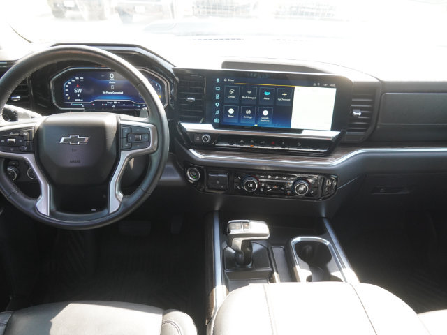 Used 2024 Chevrolet Silverado 1500 LT Trail Boss w/ Convenience Package II AWD/4WD image 5
