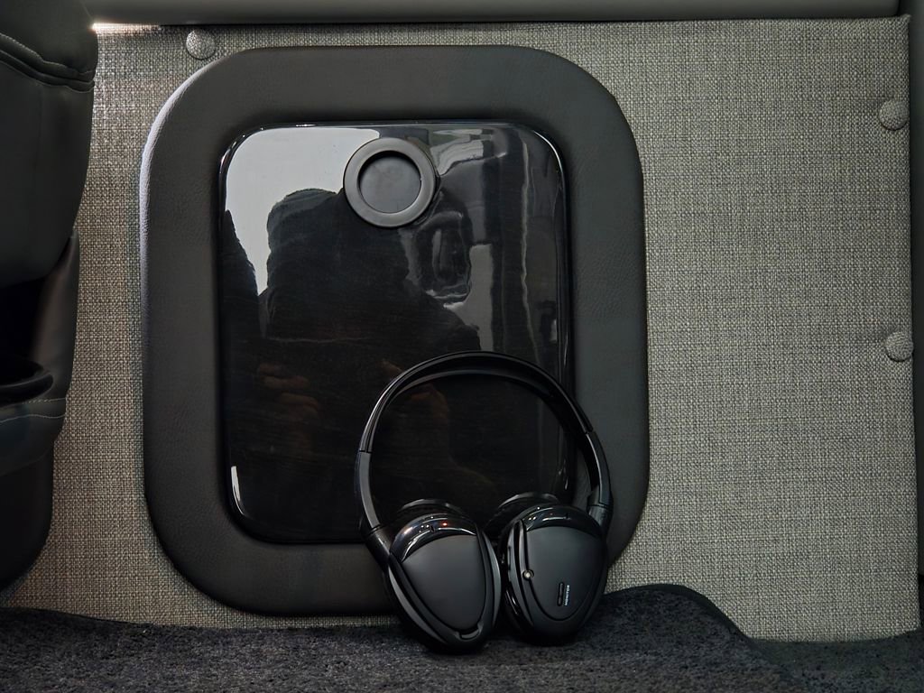 New 2025 GMC Savana 2500 Explorer Limited SE w/ Driver Convenience Package image 7