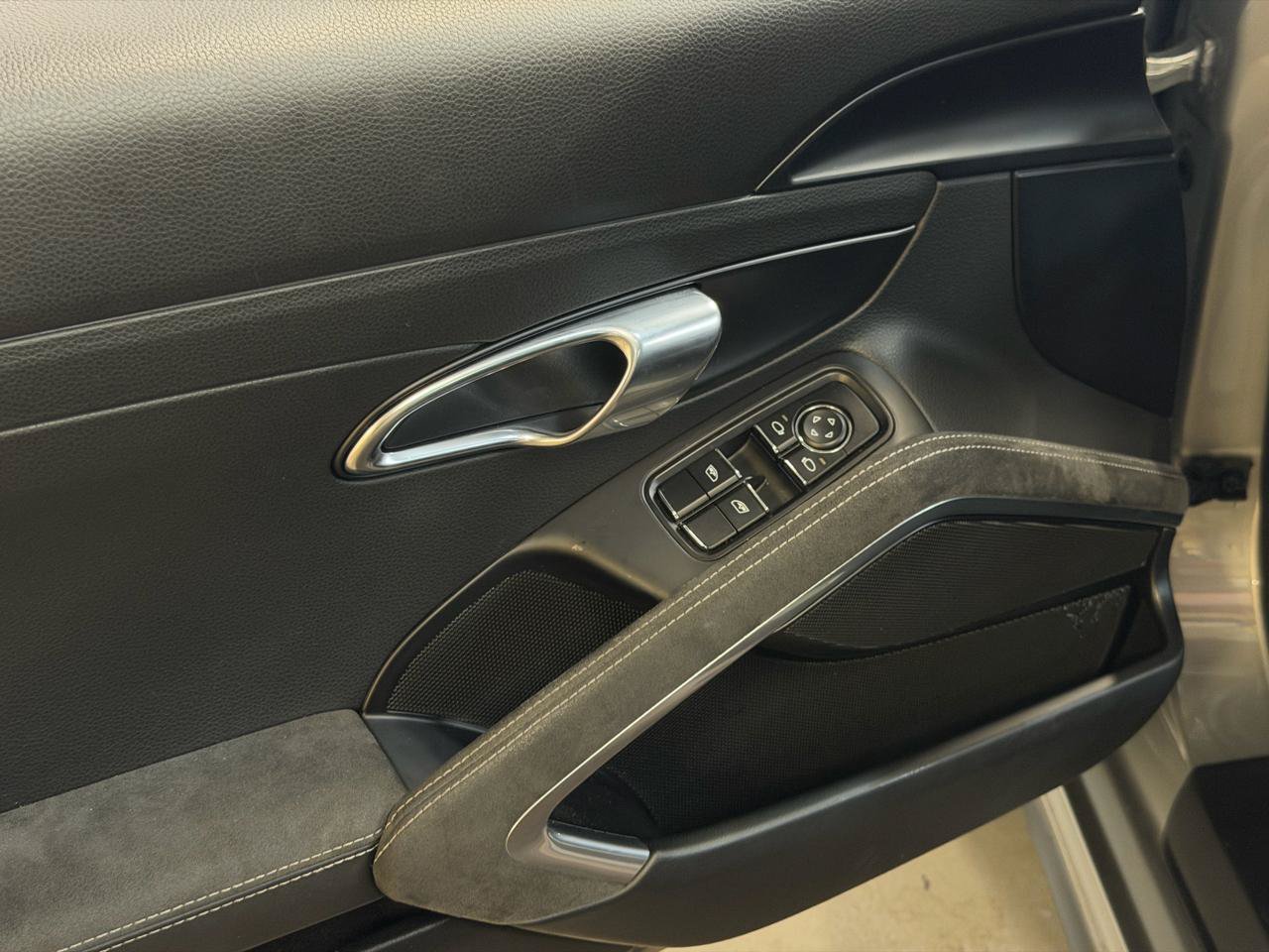 Used 2019 Porsche 911 GT3 RWD image 17