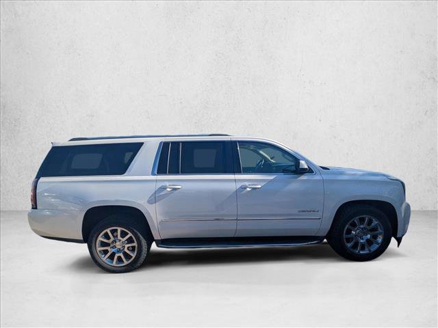 Used 2016 GMC Yukon XL Denali w/ Open Road Package AWD/4WD video 4