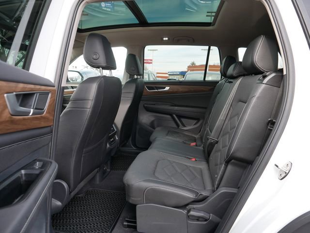 Certified 2025 Volkswagen Atlas SE w/ Panoramic Sunroof Package image 17